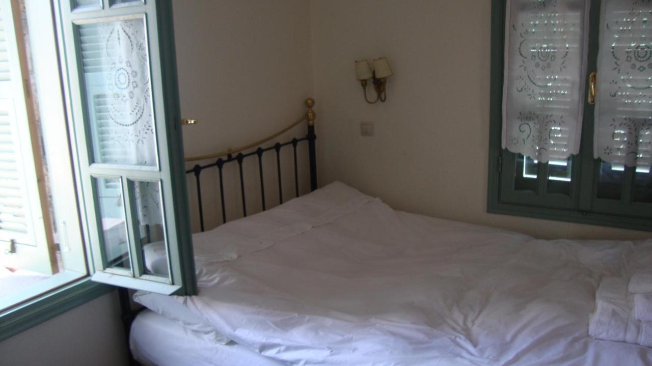 Oikia Alexandrou Traditional Inn 아나이아 객실 사진